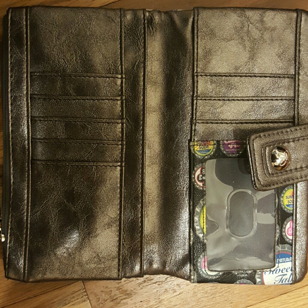Relic Wallet - Picture 3 of 6